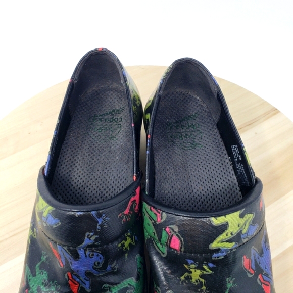Dansko Vegan Black Frog Volley Shoes Clogs Comfort Colorful Nursing EU38 US7.5-8 - Picture 4 of 14